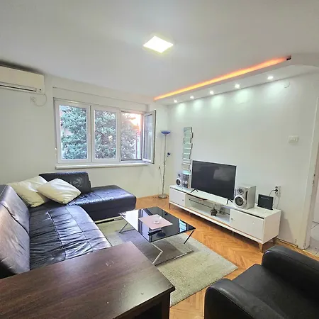 Millenium Cross View Free Parking 1 Bedroom 10 Min From Center * Skopje